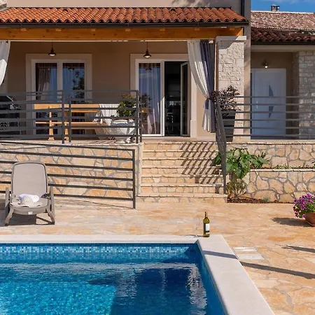 بيت للعطل Bellavista Radmani