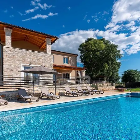Bellavista Radmani بوريتش