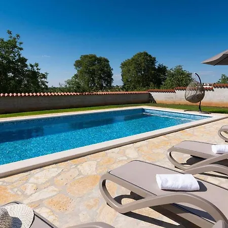 Bellavista Radmani بيت للعطل بوريتش